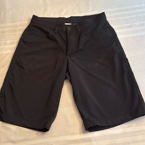 Under Armour men’s flat front, moisture wicking shorts, “heatgear”